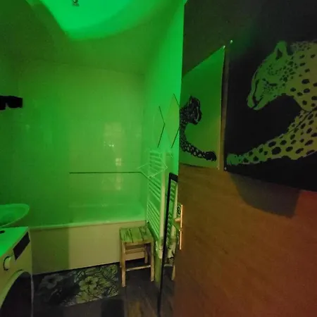 Studio Toulon,Vue Port, Clim,Netflix Proche Plages Апартаменты *