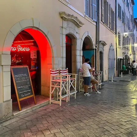 Studio Toulon,Vue Port, Clim,Netflix Proche Plages * Тулон